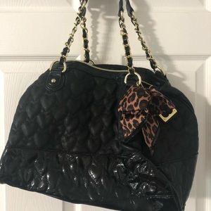 🖤BETSY JOHNSON🖤 Two-Tone Quilted Satchel